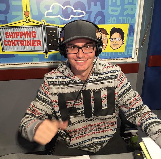 billy-gil-sweater.jpg