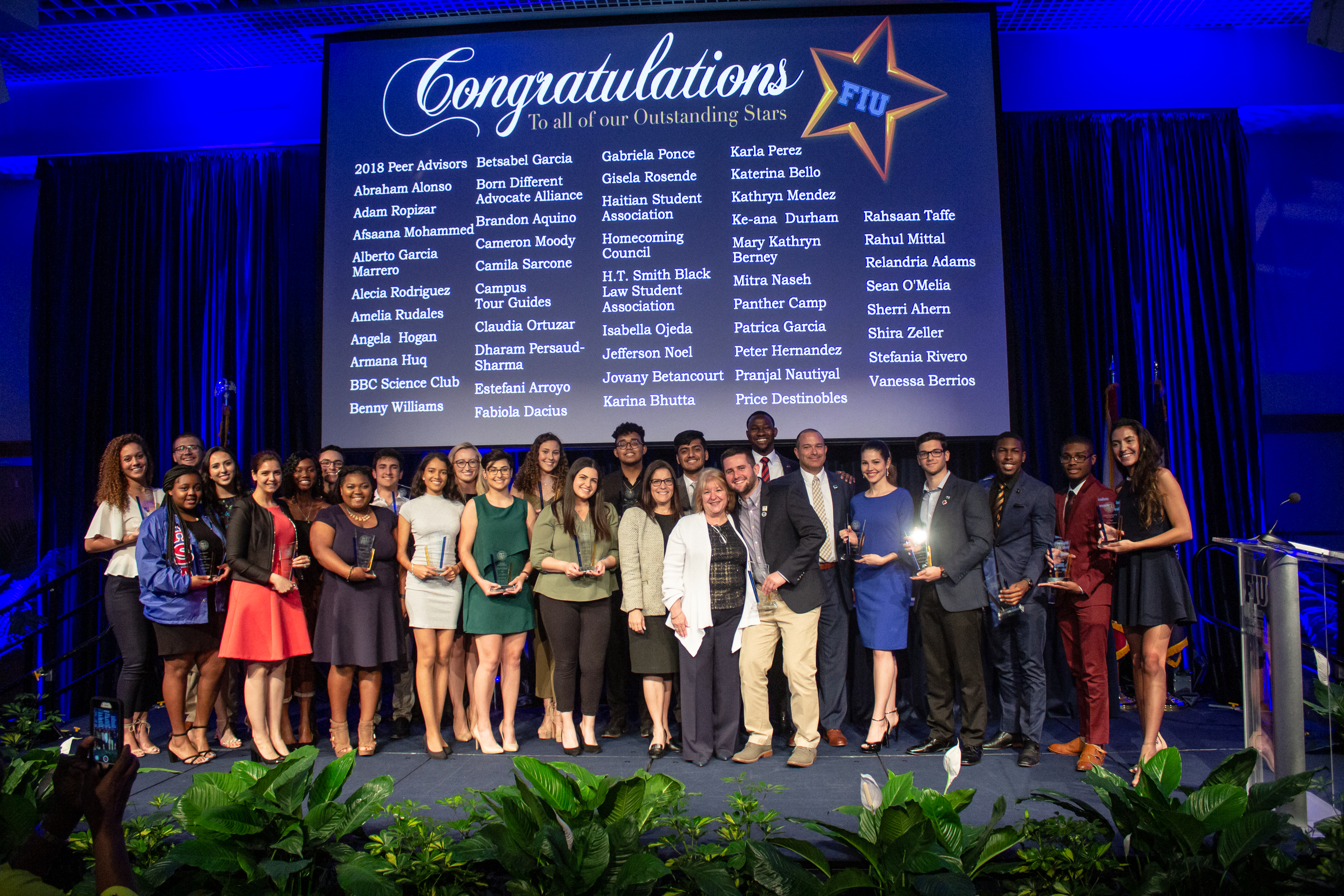 Fiu Celebrates Outstanding Students At Annual Award Ceremony Fiu