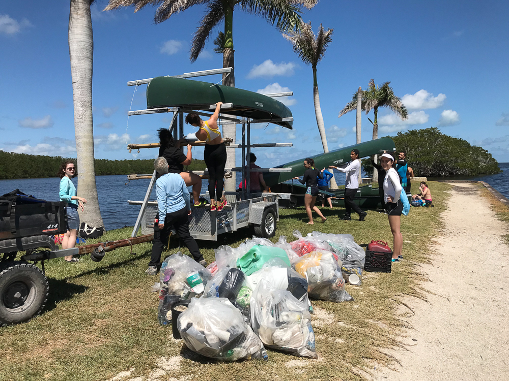 FIU Honors students at Deering Estate (Photo by JW Bailly CC BY 4.0)