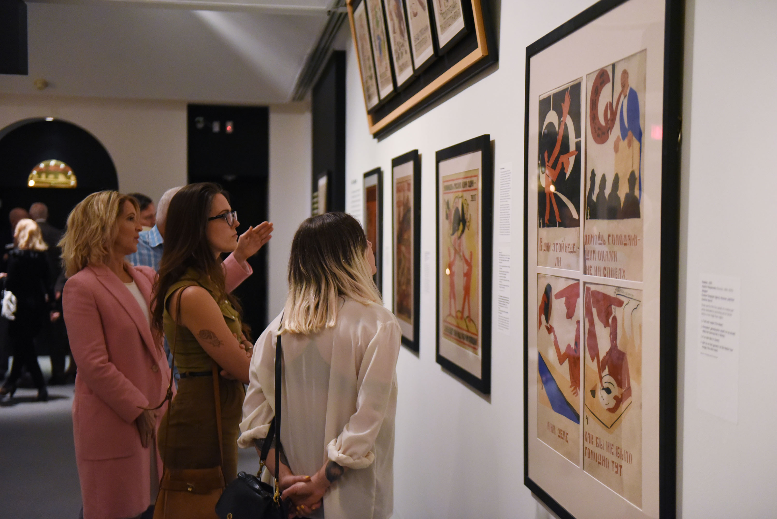 wolfsonian-visitors-photo-by-world-red-eye-1.jpg