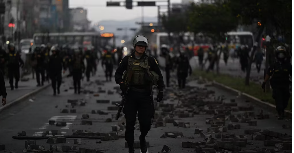 clashes-on-the-streets-of-peru-photo.png
