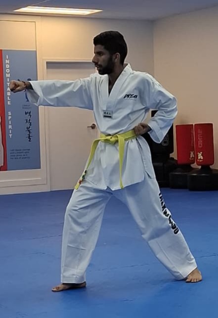 Maanas Daswani practicing Taekwondo