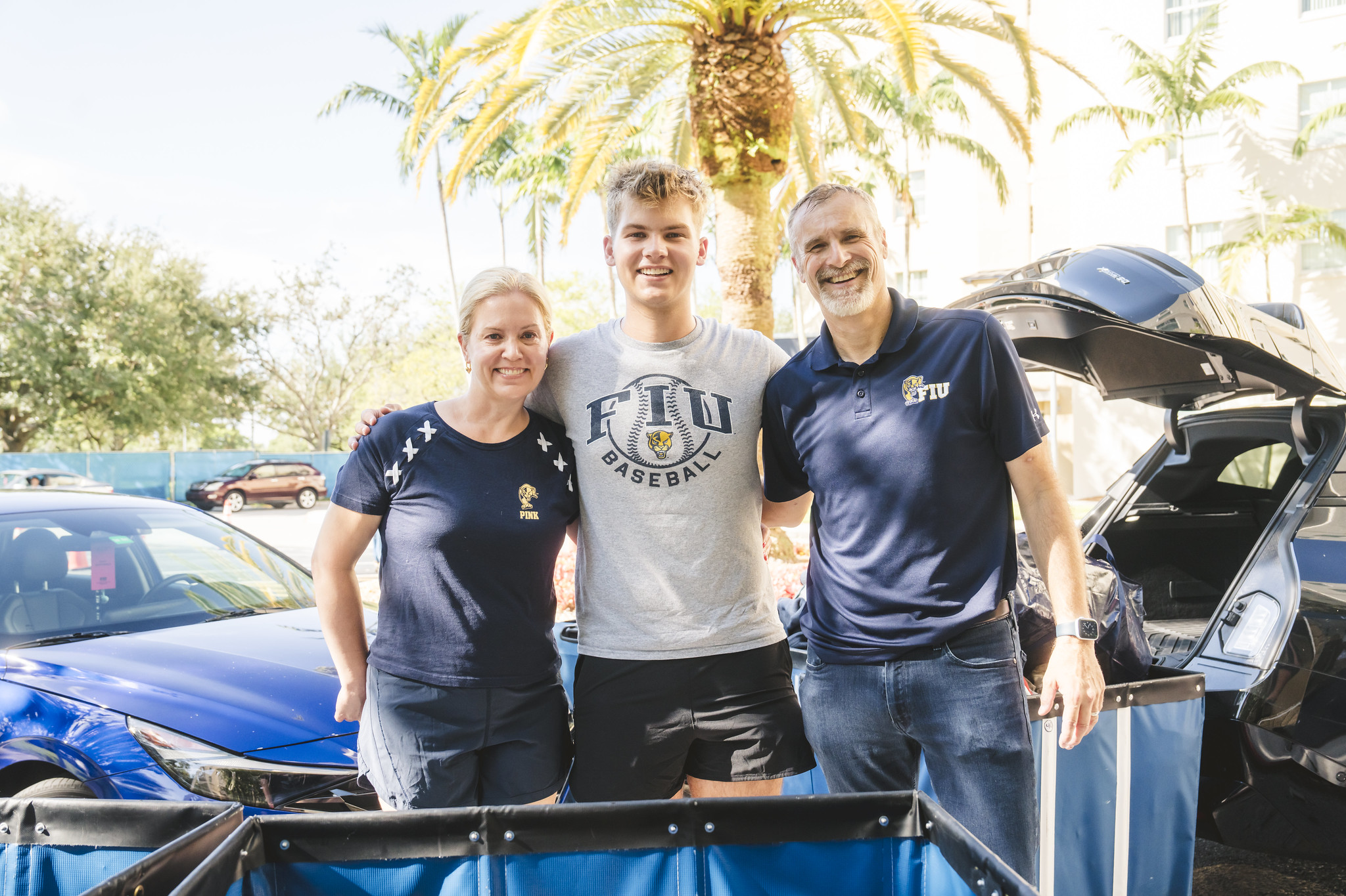 Devin Heithaus and his parents during Move-in Day at FIU.
