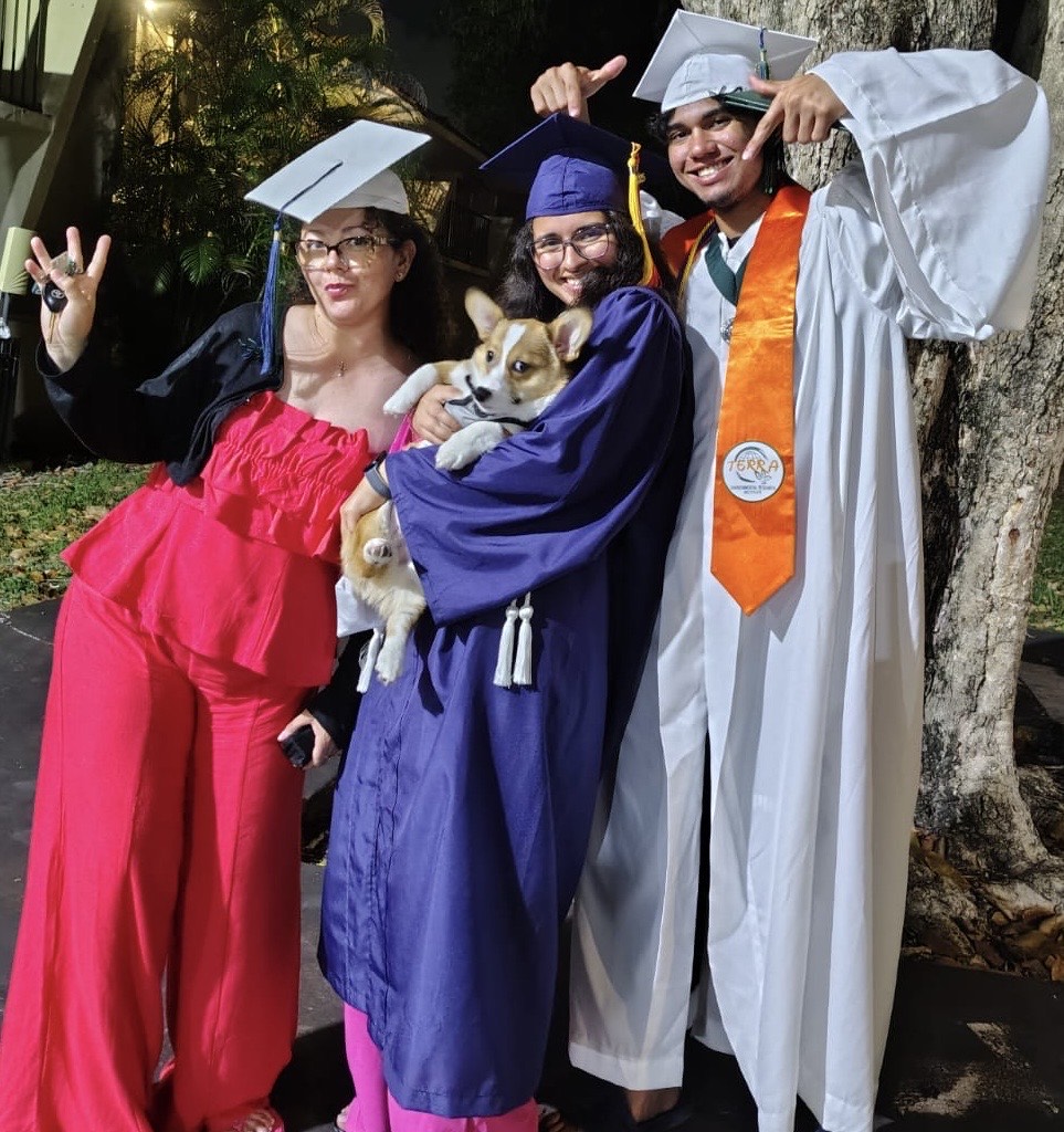Laura Castro with her mom and brother, Brandon Daguer