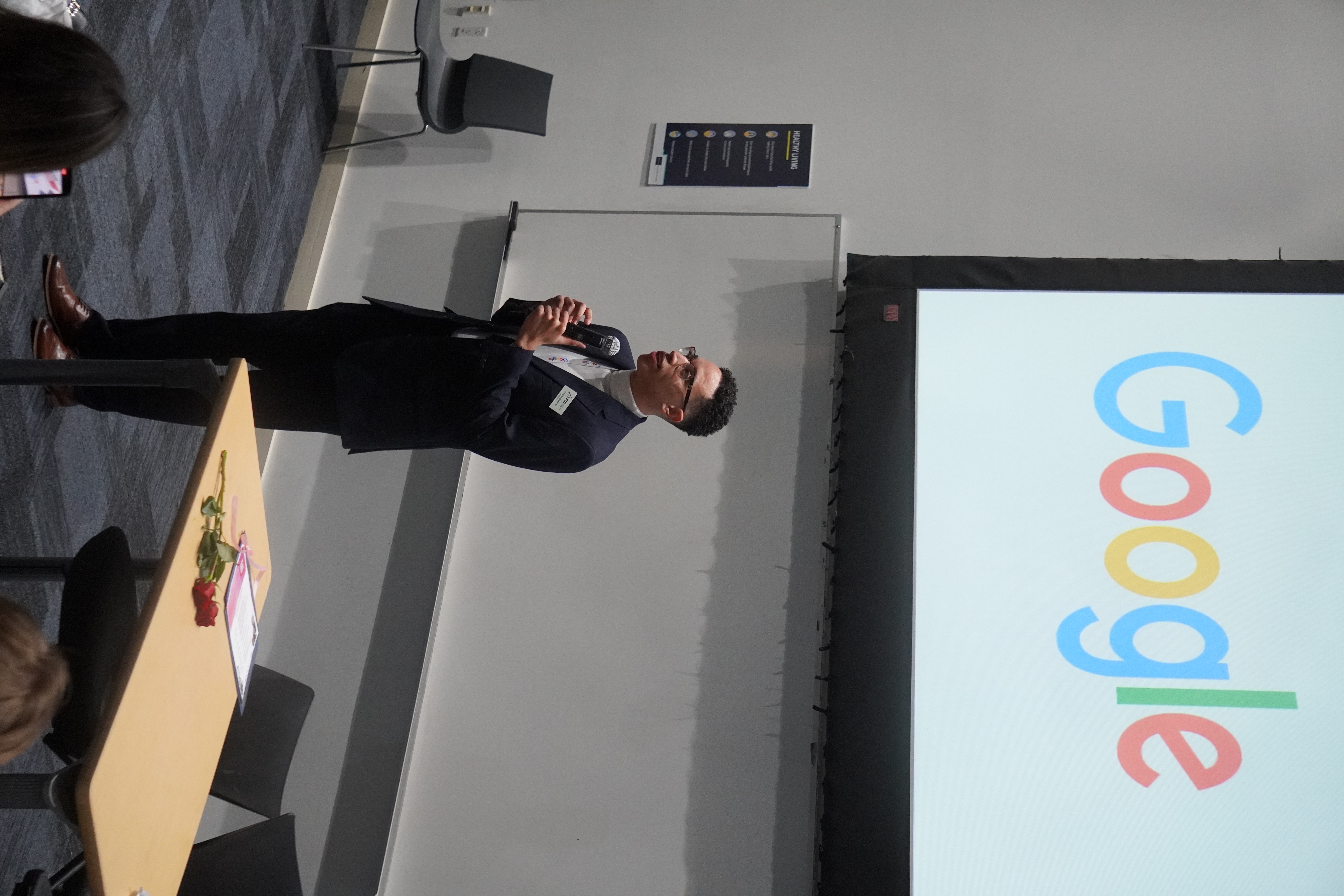 Jordan Dawson sharing his journey to Google with FIU students.