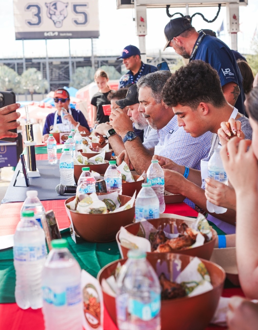 Wing eating competition