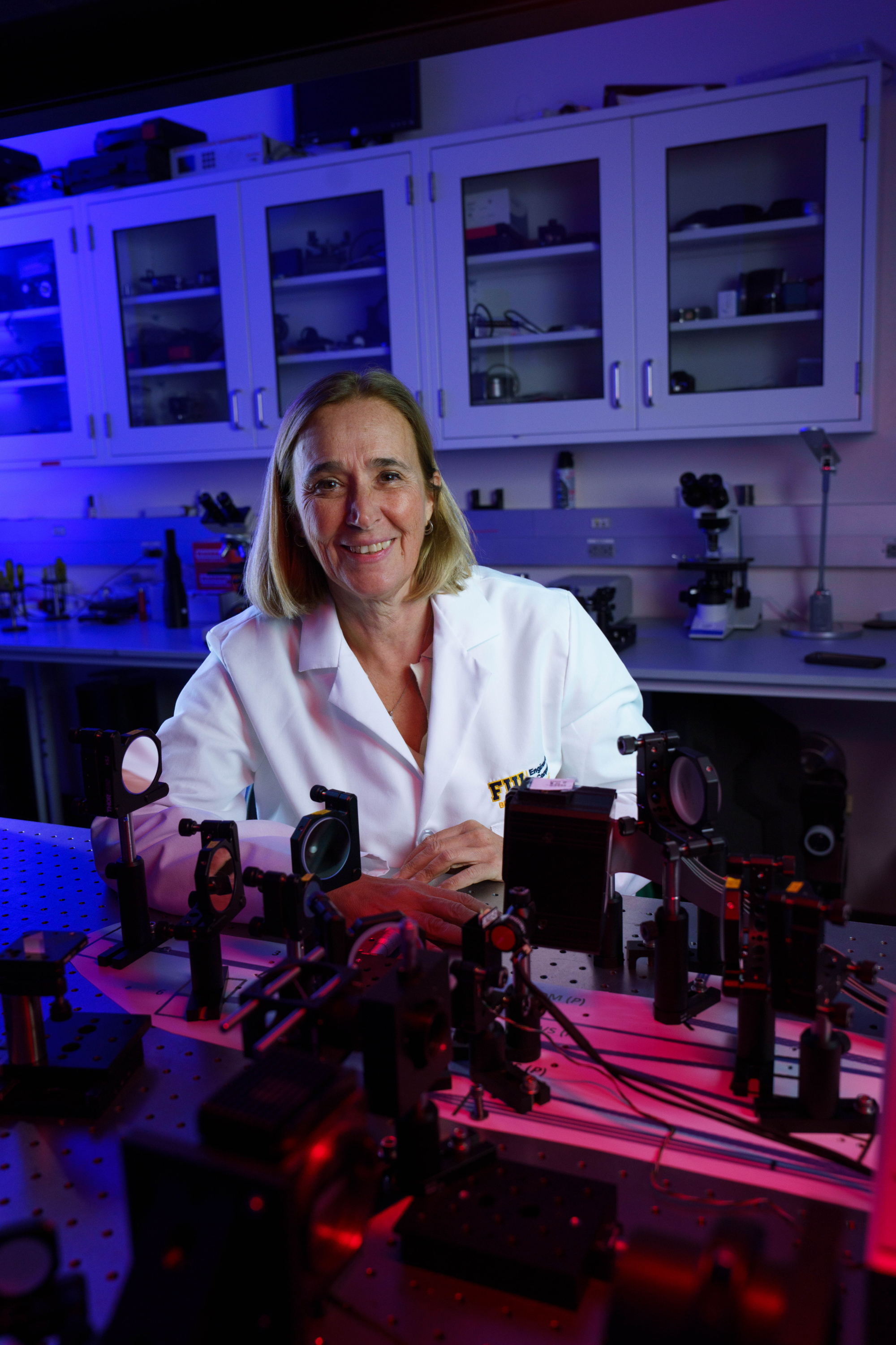 Jessica Romella Roman in the lab