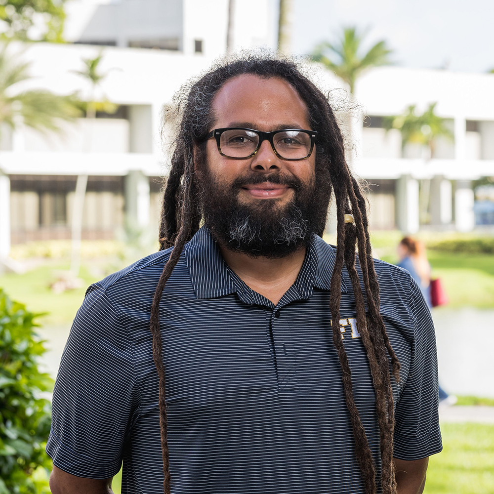 Rolando Santos Corujo