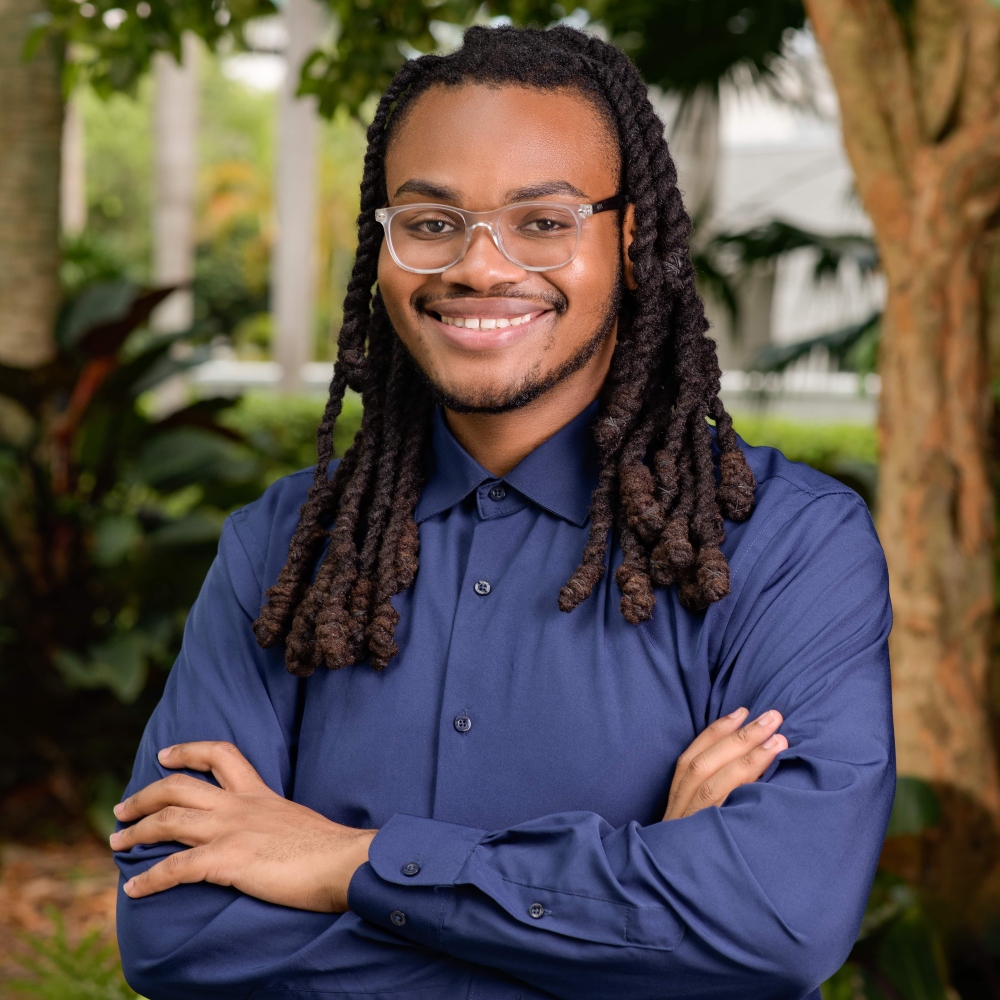 Alumnus Shayir Landers